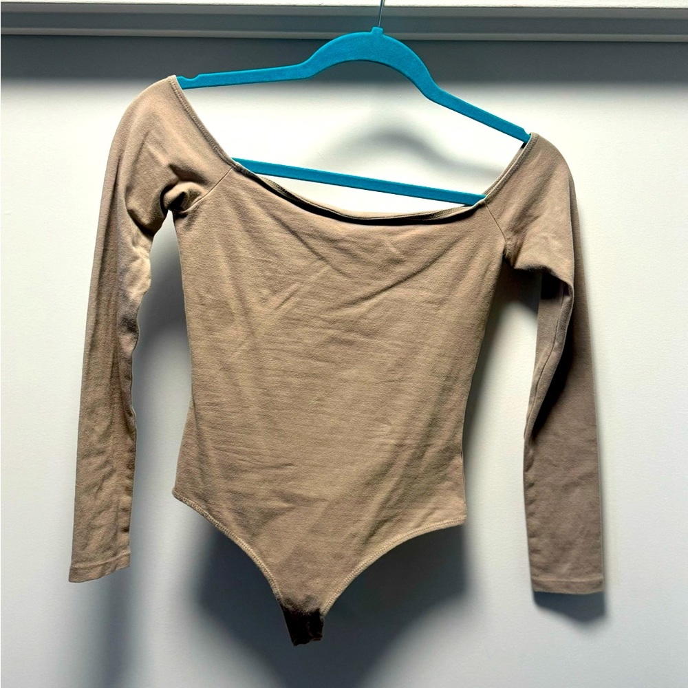 American Apparel Off Shoulder Long Sleeve Bodysuit Vintage Khaki Size Small - Picture 2 of 6